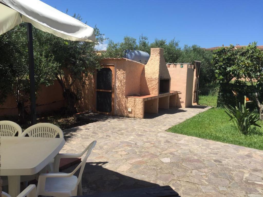 Appartamenti In Villa Con Ampio Giardino Esterno Posada Kültér fotó