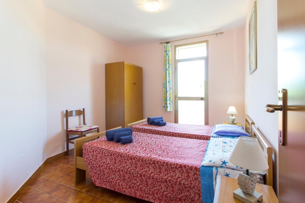 Appartamenti In Villa Con Ampio Giardino Esterno Posada Kültér fotó